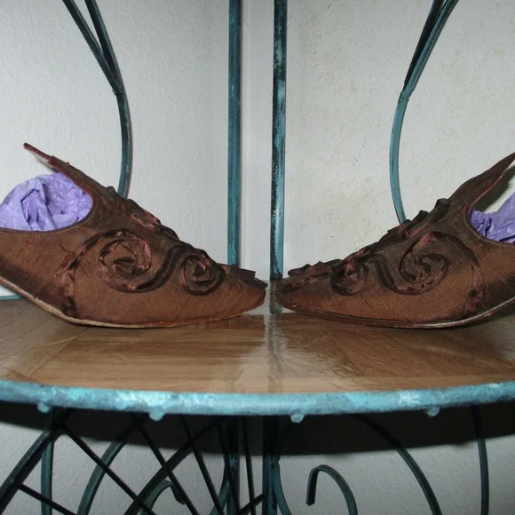 Emma Hope's Shoes - Picture 4 of 8